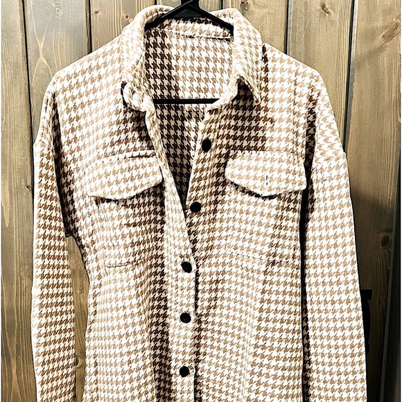 Tweed Houndstooth Single Breasted Shacket - Picture 3 of 6